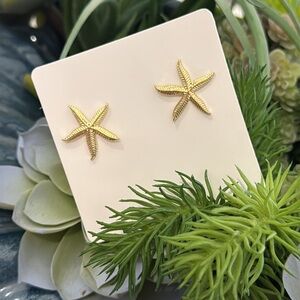 Gold Starfish Stud Earrings Summer Vacation Tropical Boho Women’s Jewelry